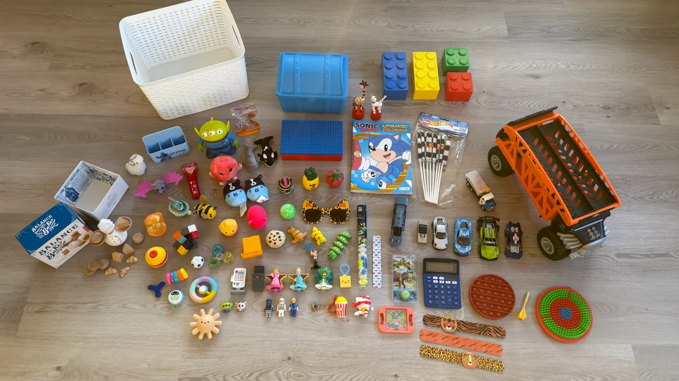 Bundle of toys!