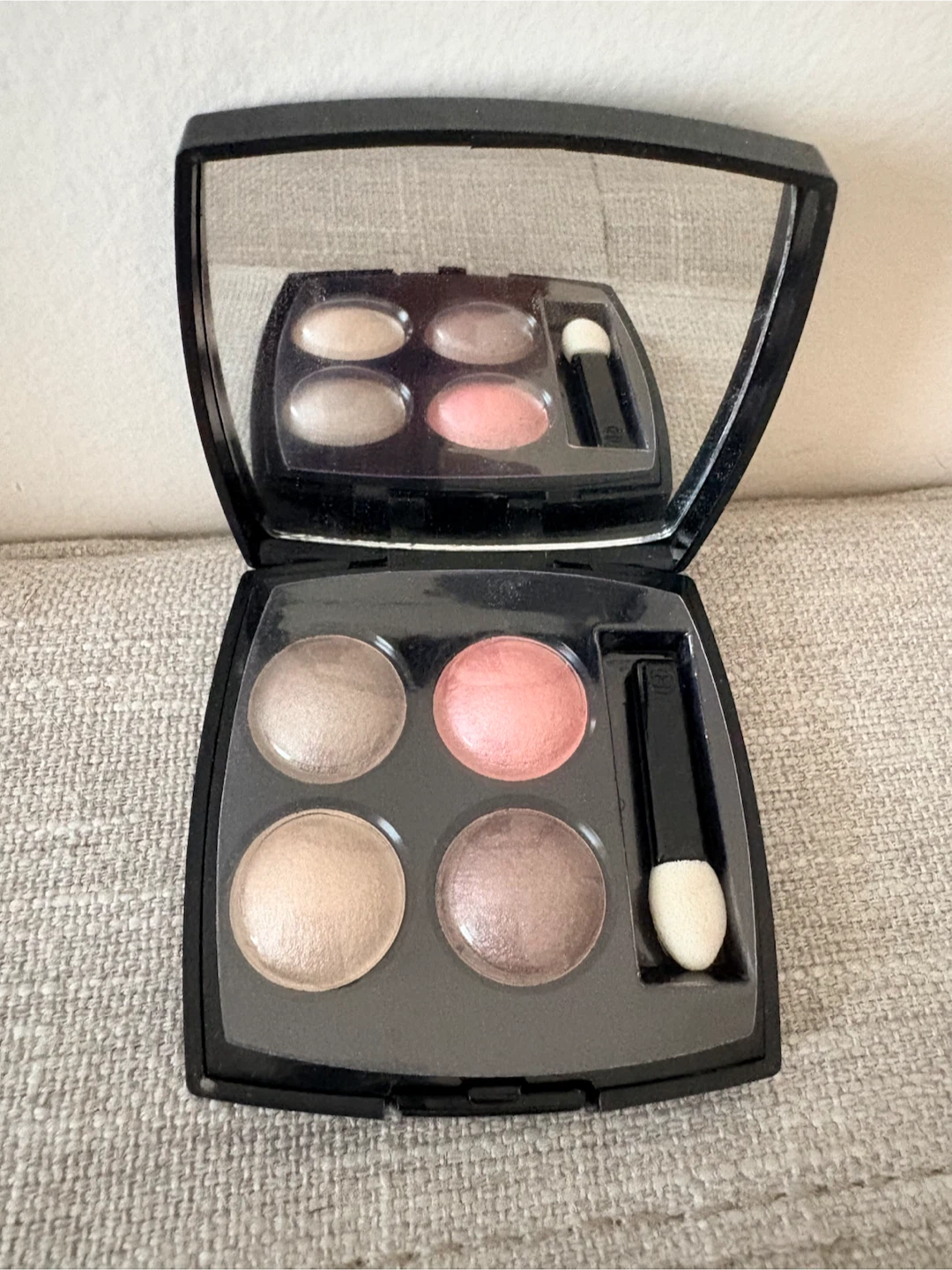 Chanel Les 4 Ombres Quadra Eyeshadow Palette  302 Clair-Obscur