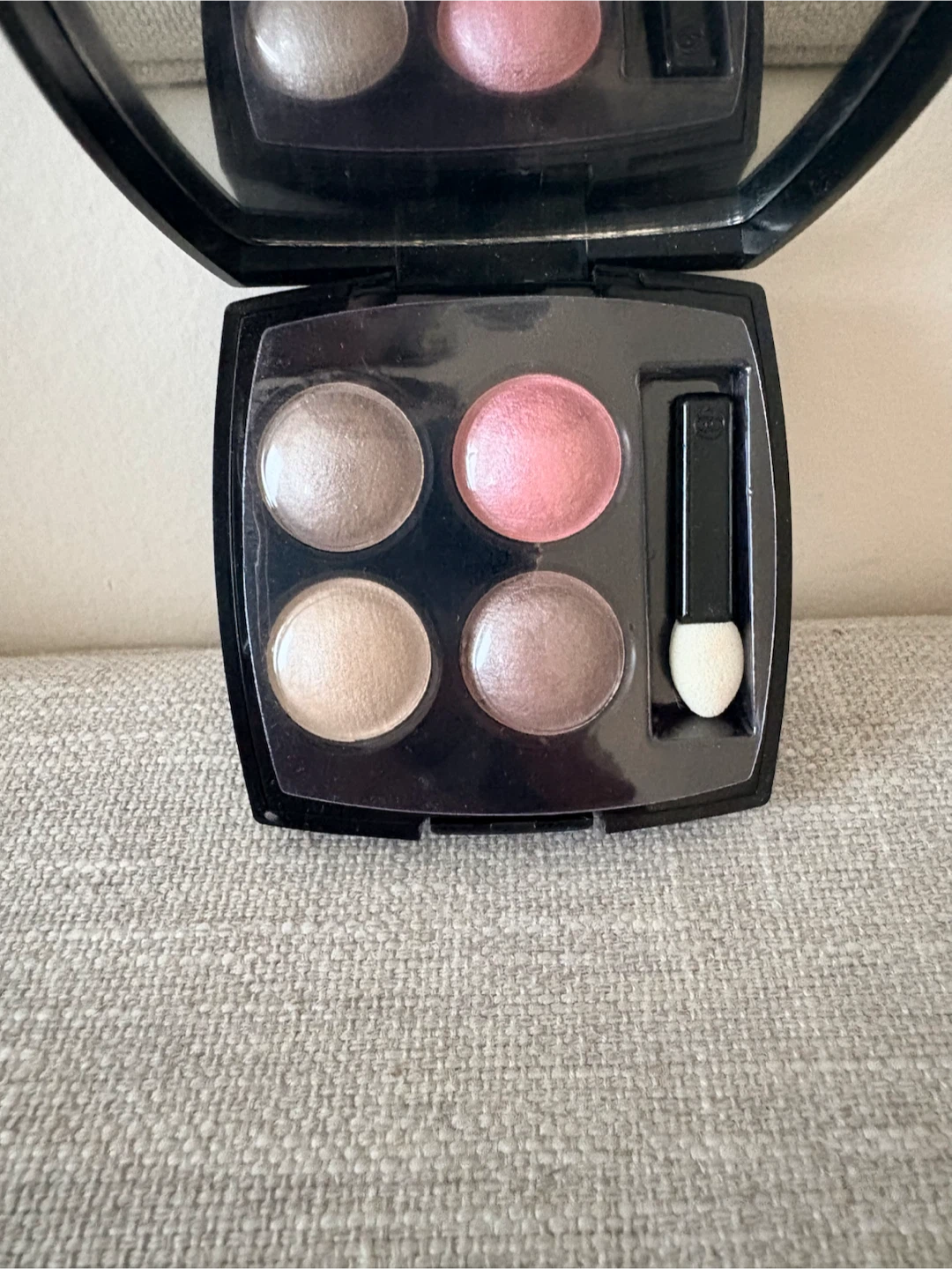 Chanel Les 4 Ombres Quadra Eyeshadow Palette  302 Clair-Obscur - photo 4