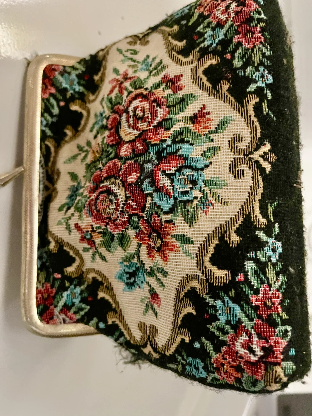 Vintage Floral Tapestry Coin Purse - photo 2