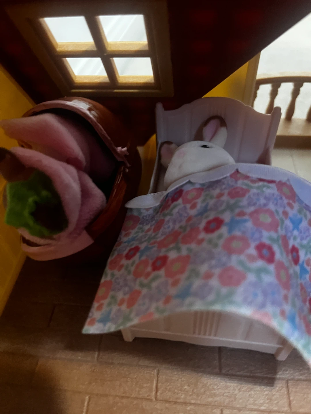 Calico Critter bunny and baby’s family + house and furniture - photo 3