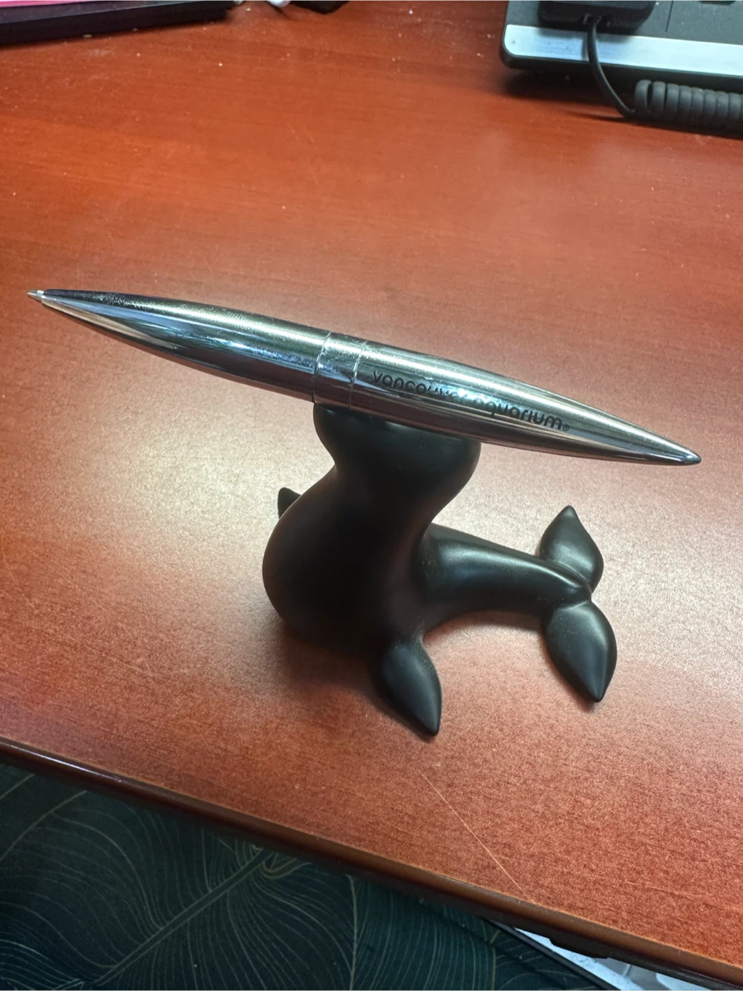 Vancouver Aquarium Seal Pen Holder - photo 2