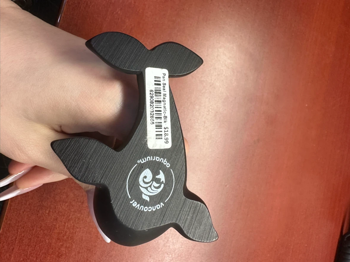 Vancouver Aquarium Seal Pen Holder - photo 5