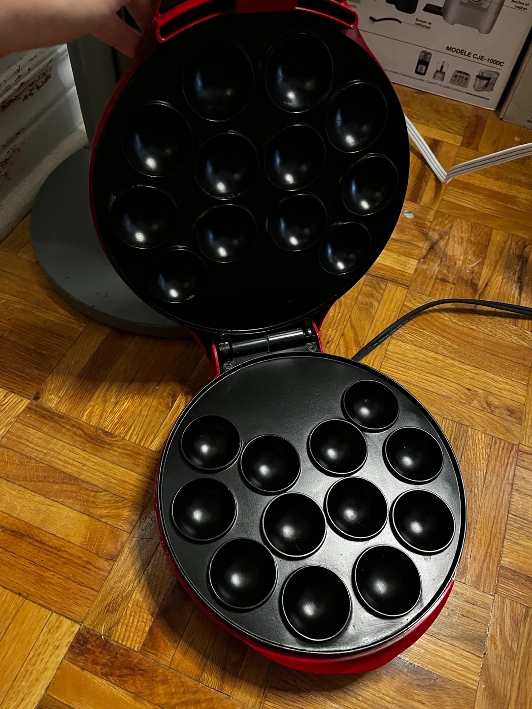 BELLA Cake Pop & Donut Hole Maker - photo 2
