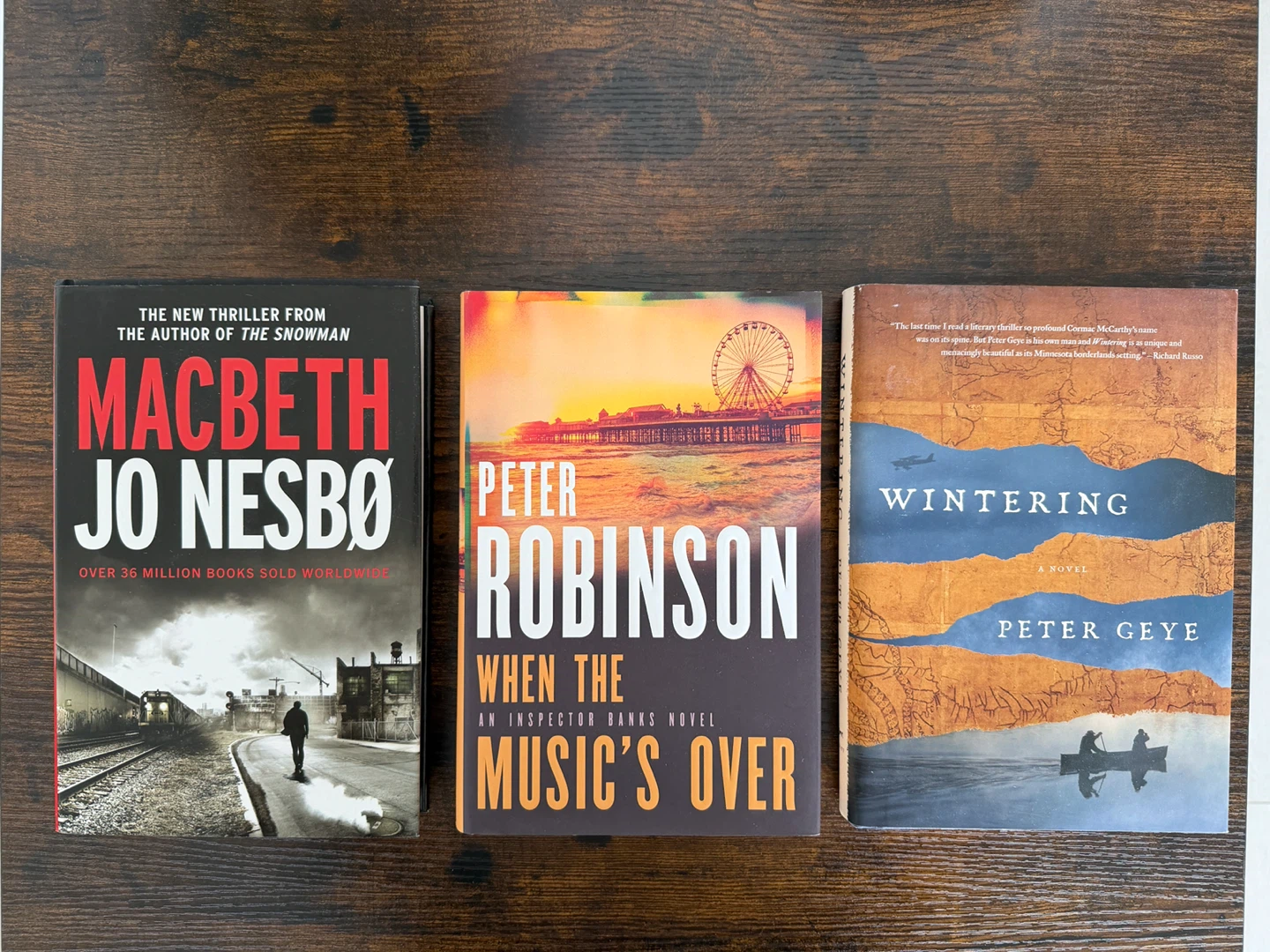 Mystery books bundle. 15$
