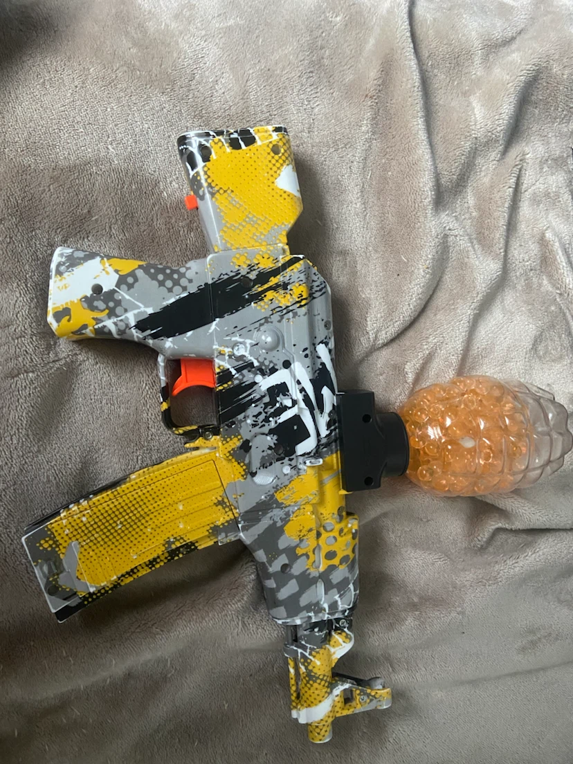 Fast shooting gel blaster