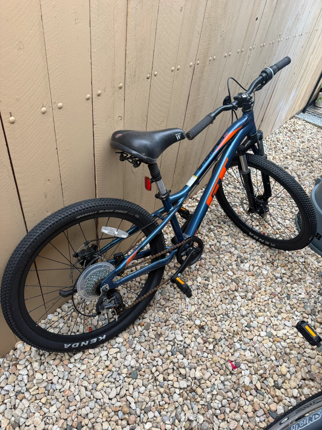 GT Stomper 24" Kids Mountain Bike - photo 2
