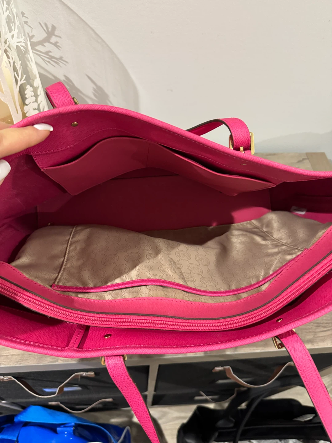 Michael Kors Pink Tote Bag - photo 5