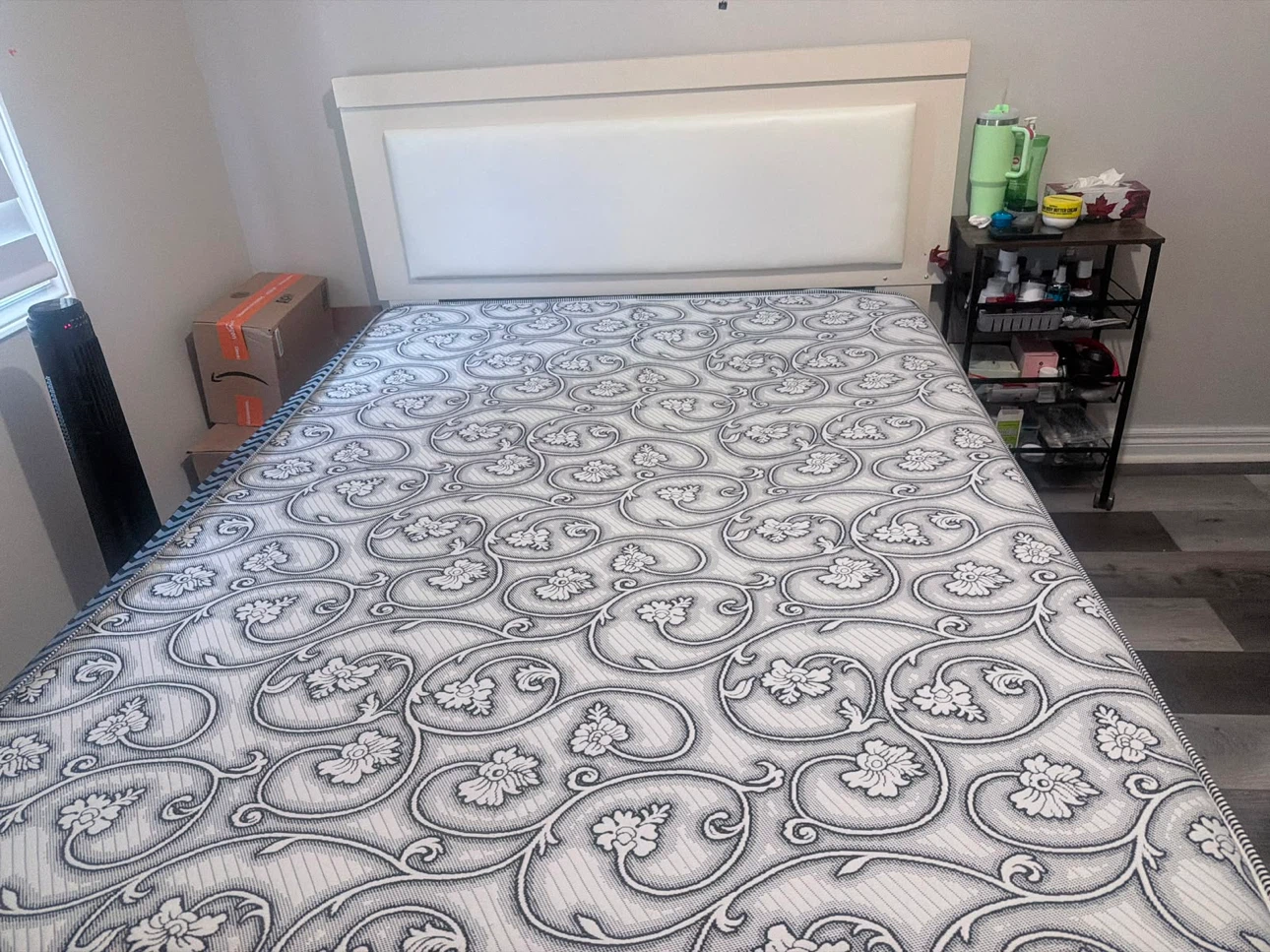 Bed with mattress - photo 5
