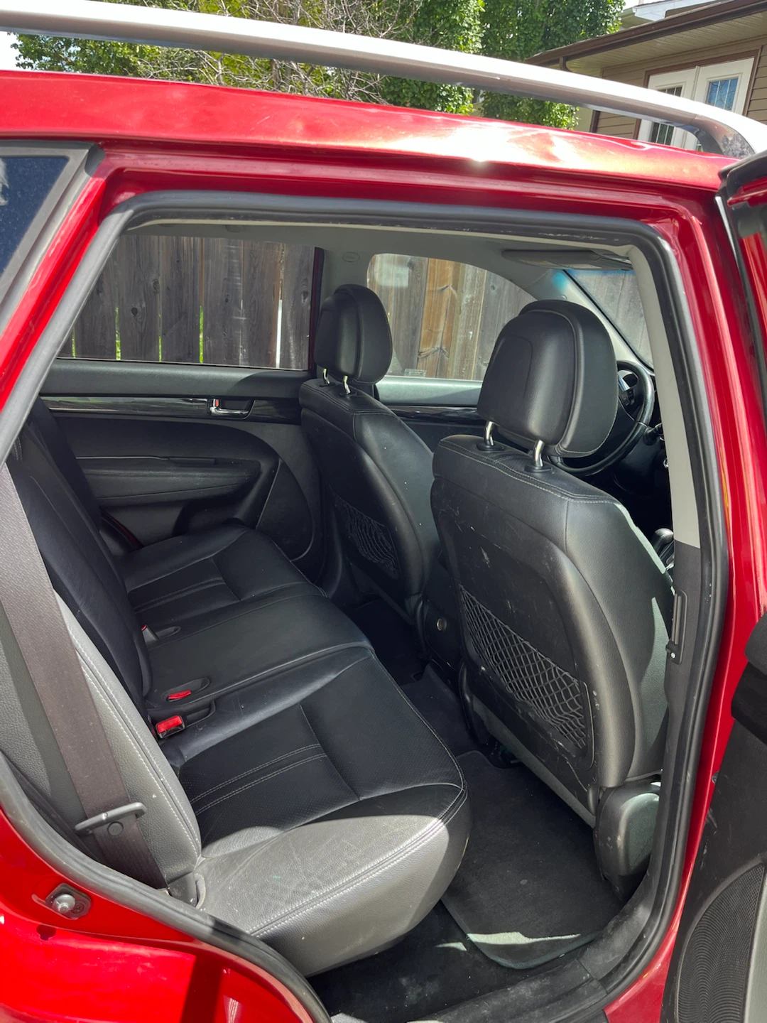 Car - photo 4