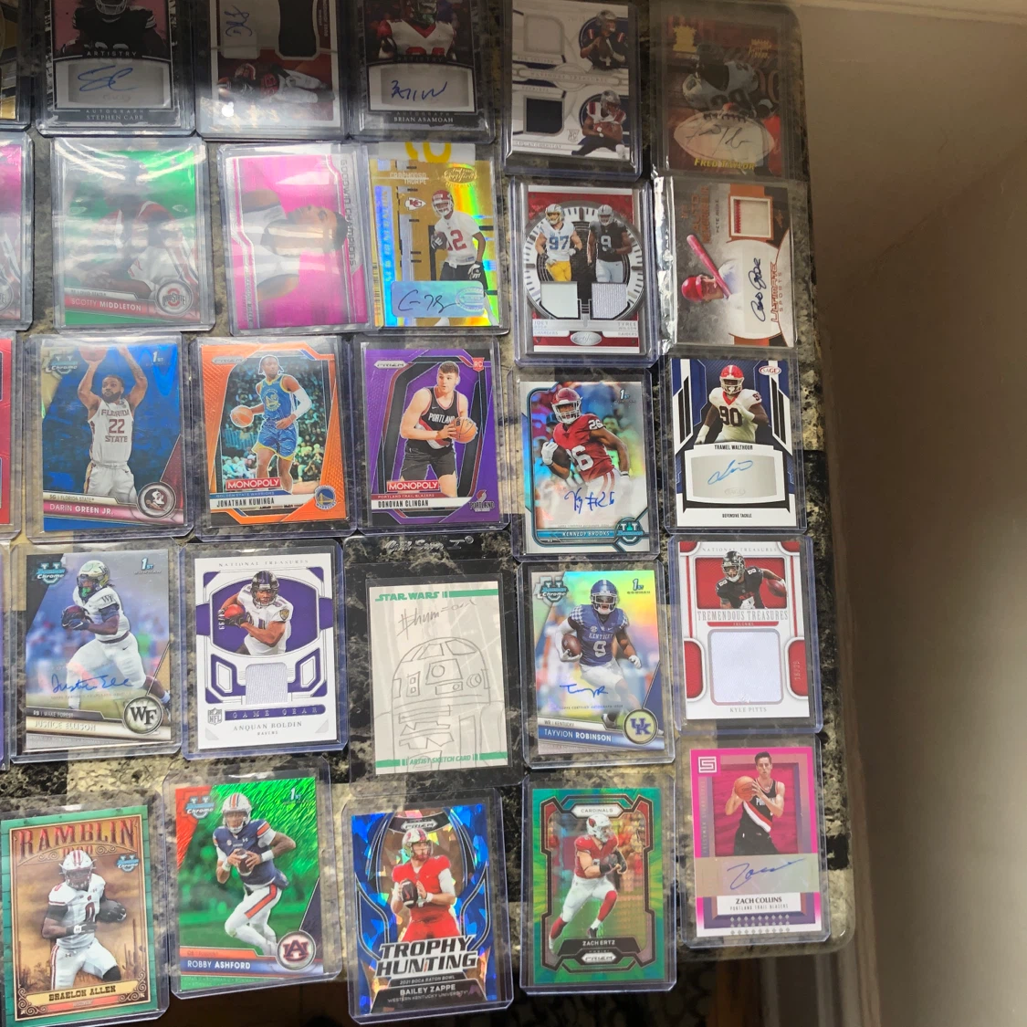 250+ Assorted Sports Trading Cards - photo 4