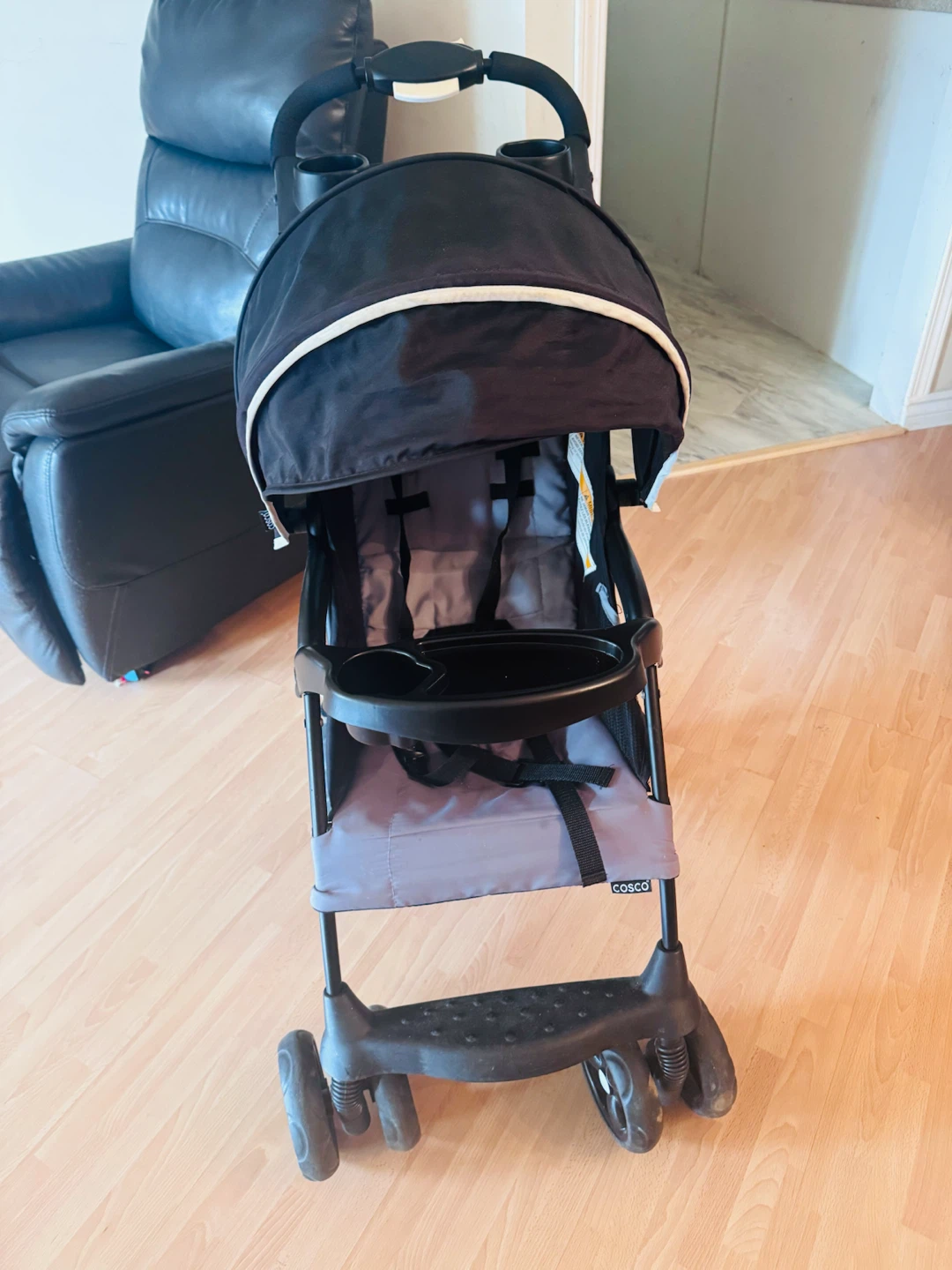 Cosco Umbrella Stroller - photo 4