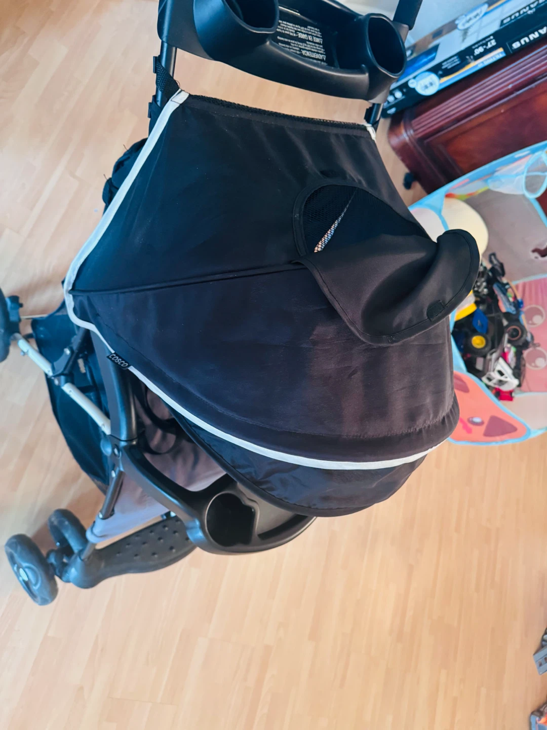 Cosco Umbrella Stroller - photo 5