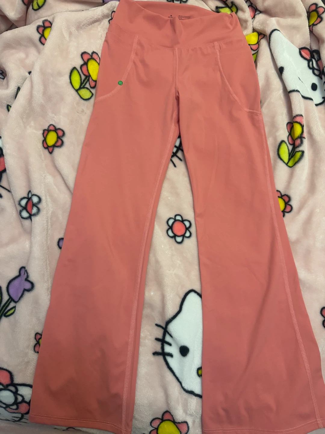 Peach flared workout leggings