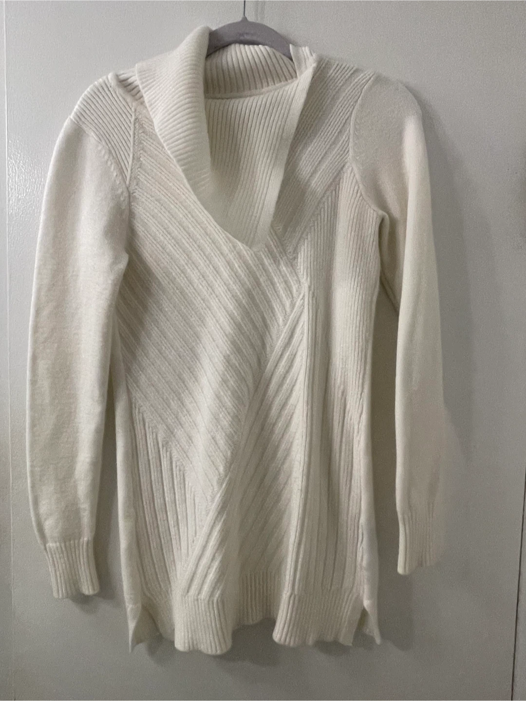 LE CHÂTEAU Women's Cream Sweater Dress