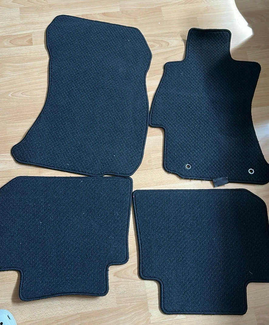 Set of 4 Black Car Floor Mats
