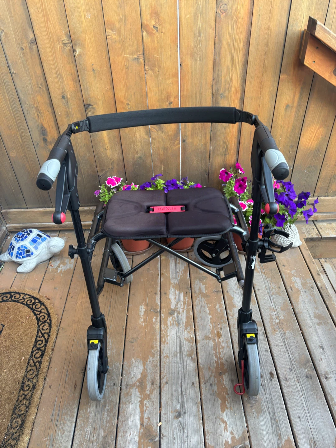 Nexus Walker with Seat