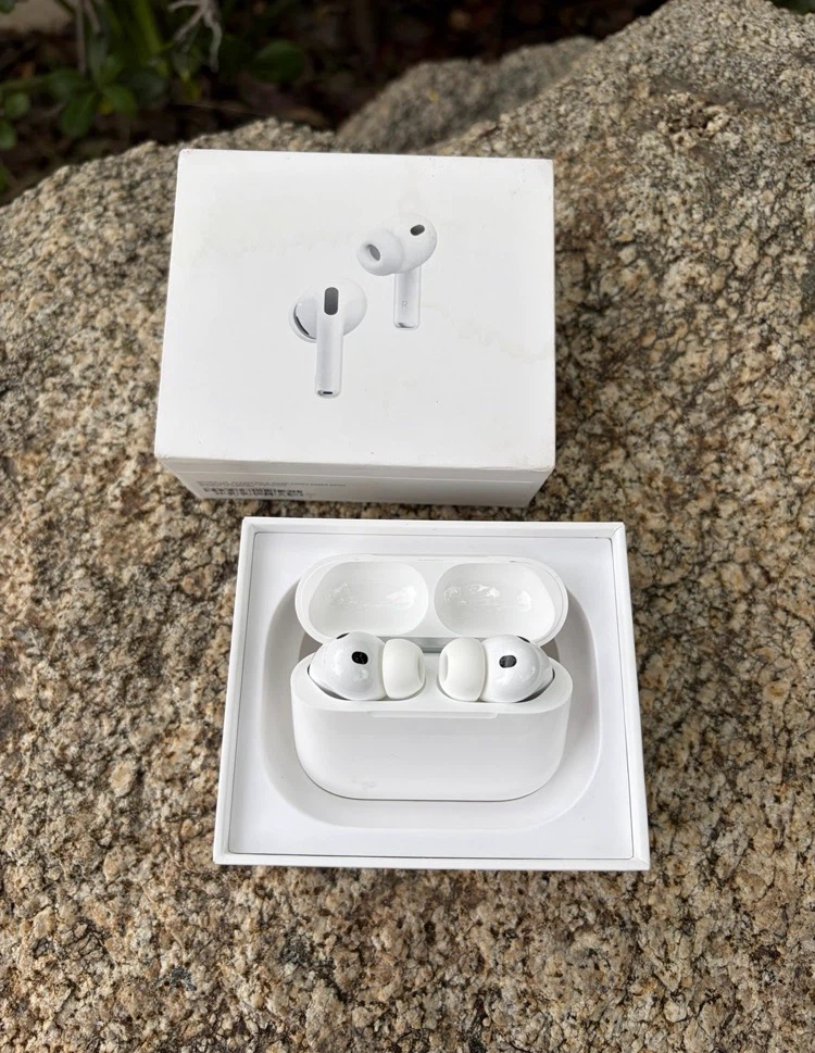 Apple AirPods Pro (3rd Generation) - photo 4