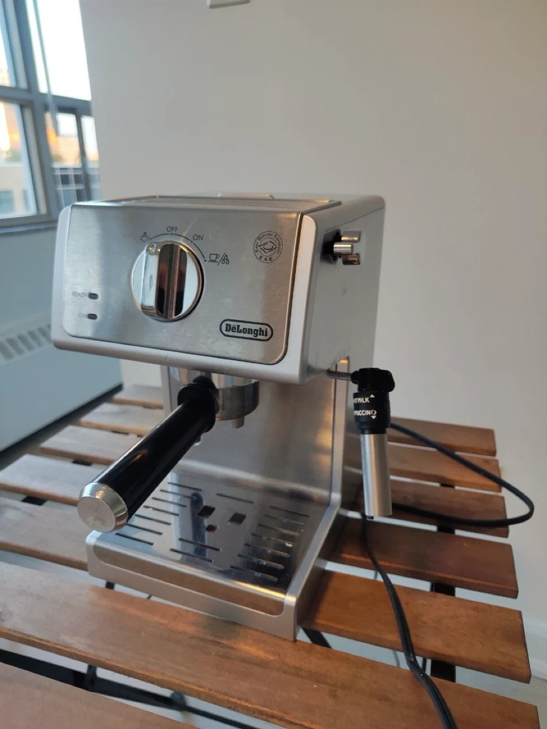 De’Longhi espresso machine: all accessories + original box