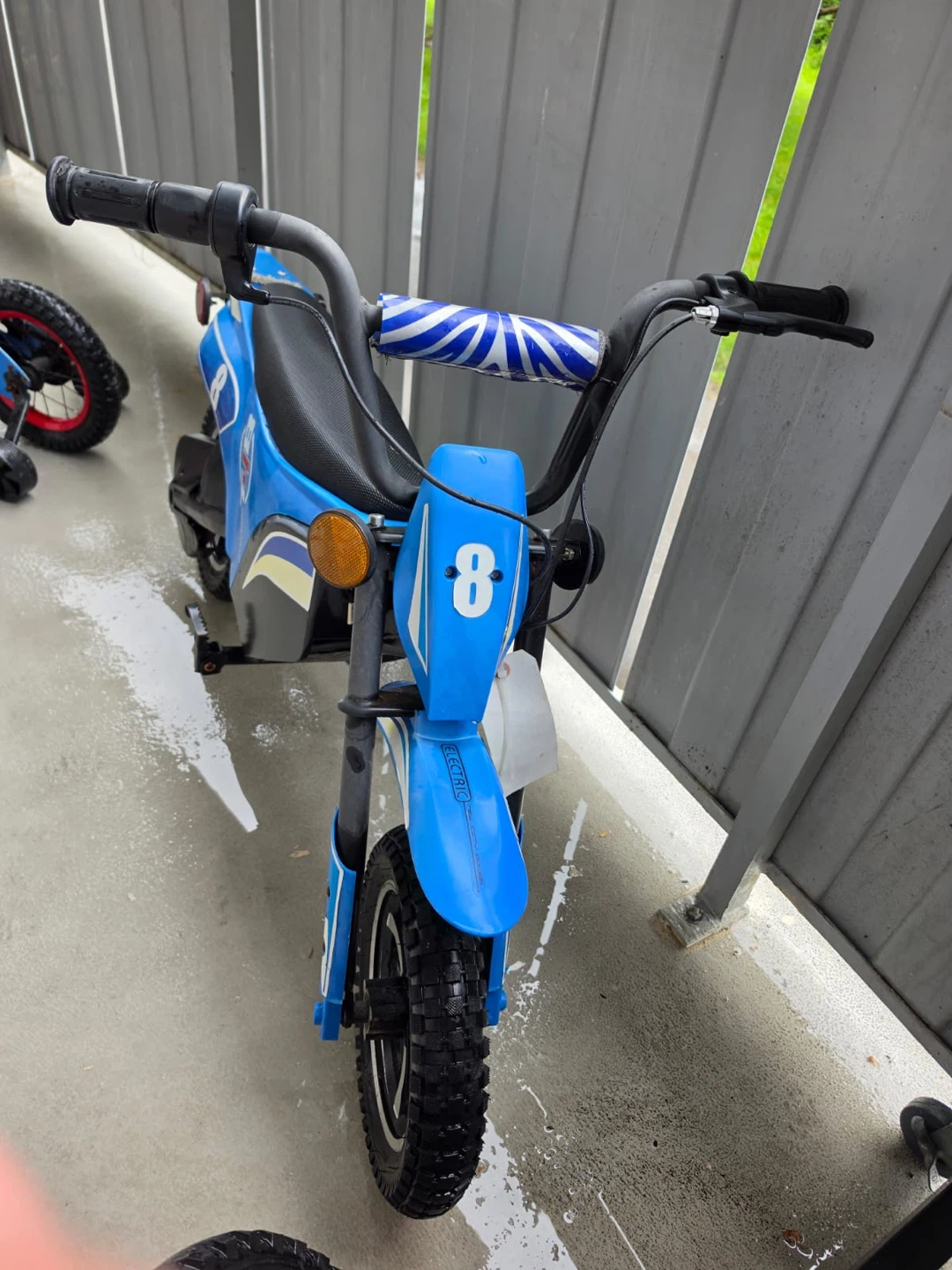 Blue Electric Toy Motorcycle - photo 2