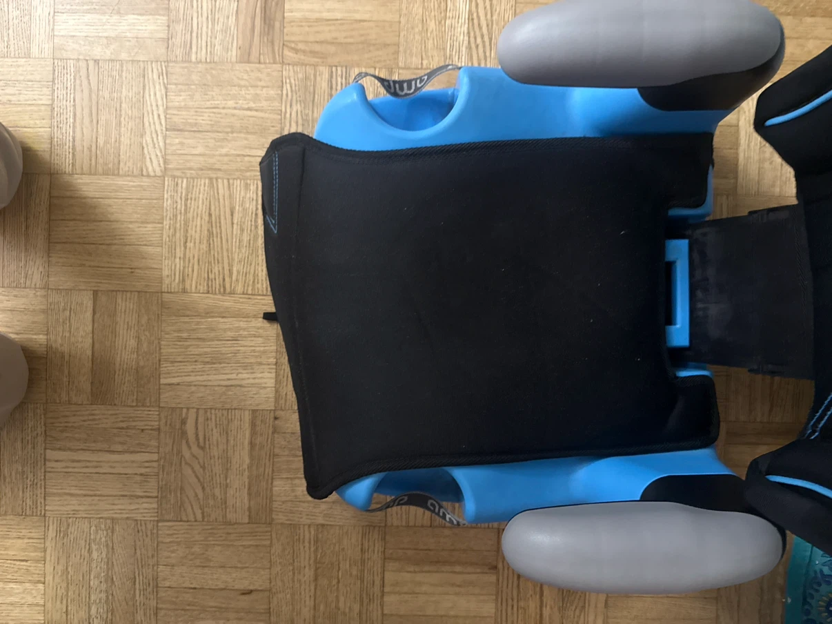 Evenflo Booster Car Seat - photo 2