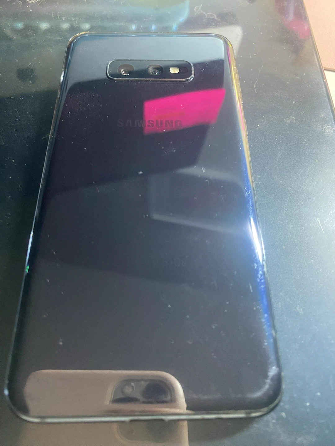 Samsung S10e - photo 2