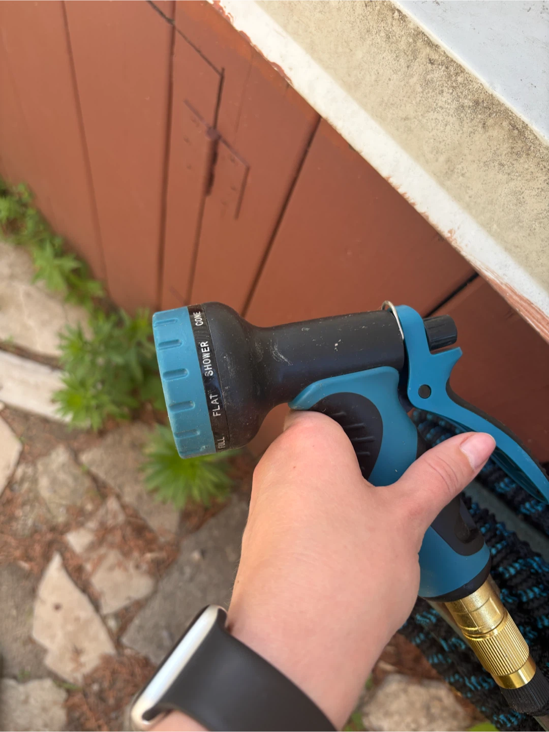 Expandable Garden Hose with Spray Nozzle - photo 3