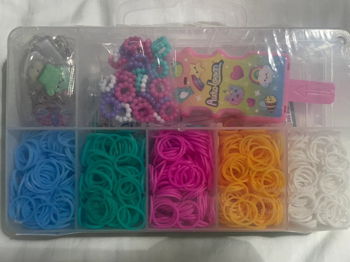 NEW! Rainbow Loom Bracelet Kit - photo 3