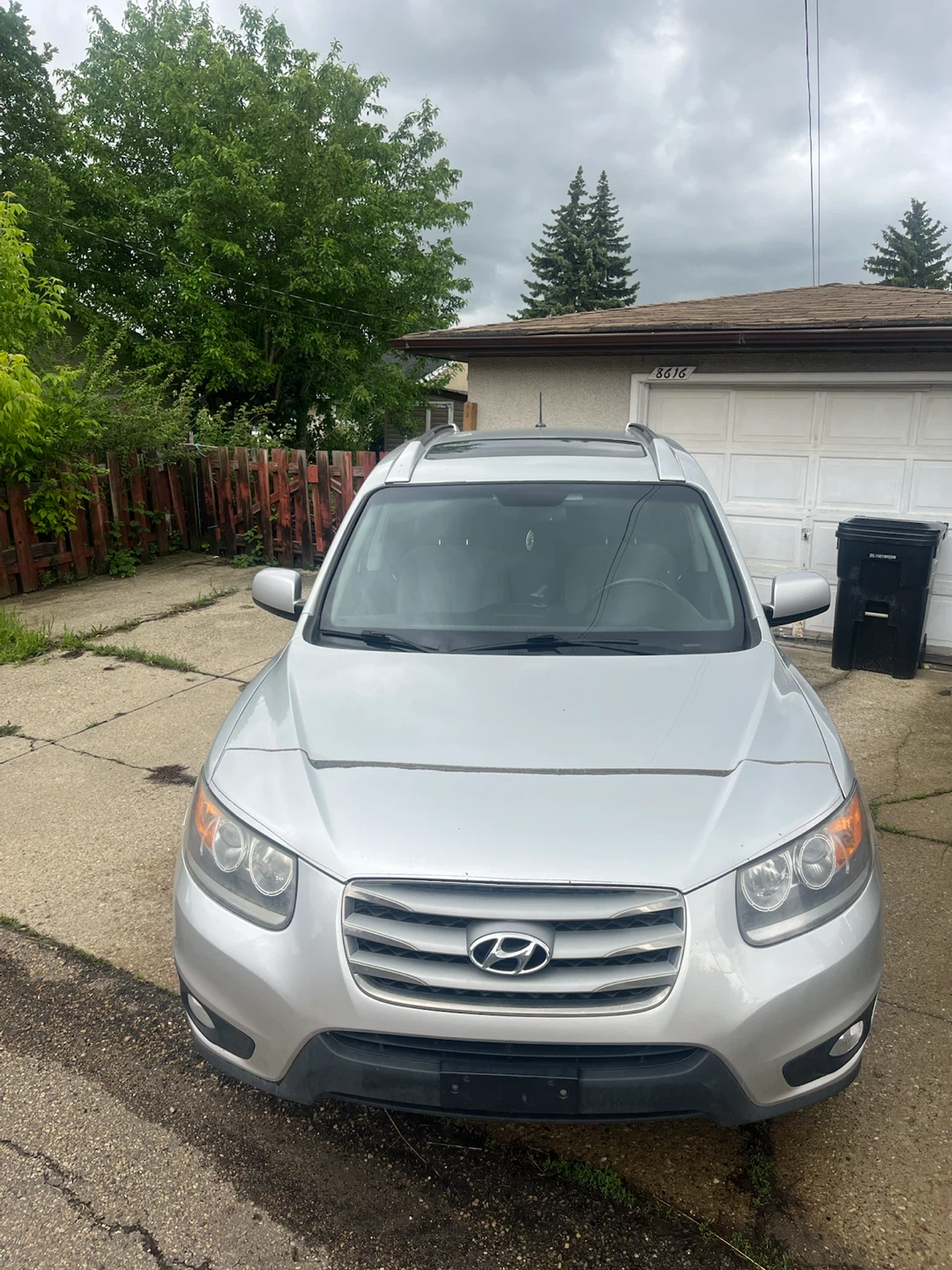 Silver Hyundai Santa Fe