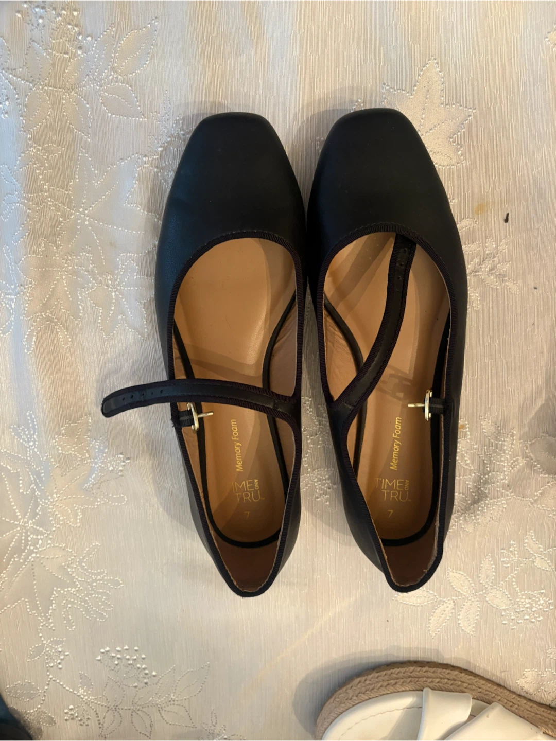Girls sandals and shoes