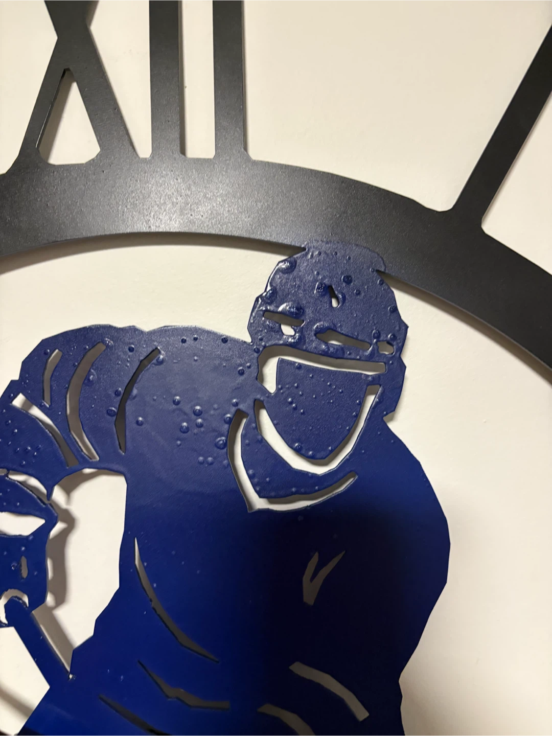 75 cm (30”) Hockey Player Wall Clock - photo 3