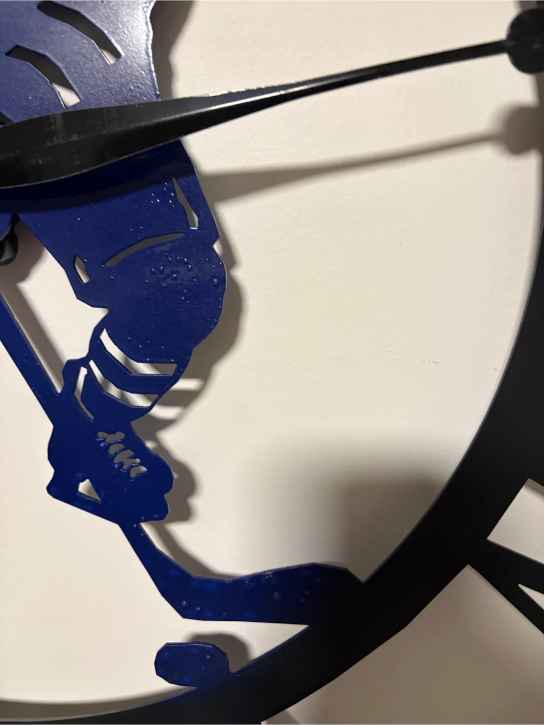 75 cm (30”) Hockey Player Wall Clock - photo 5