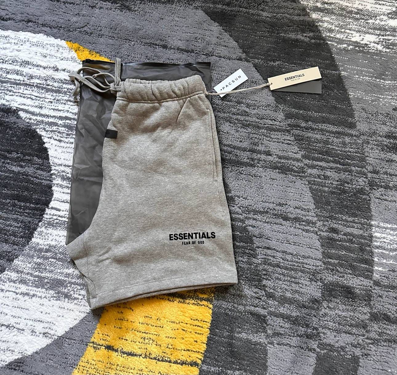 Dark Oatmeal Essentials Shorts - photo 3