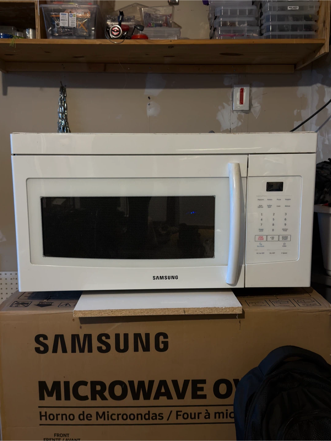 Samsung Microwave ME17R7011EW - Used