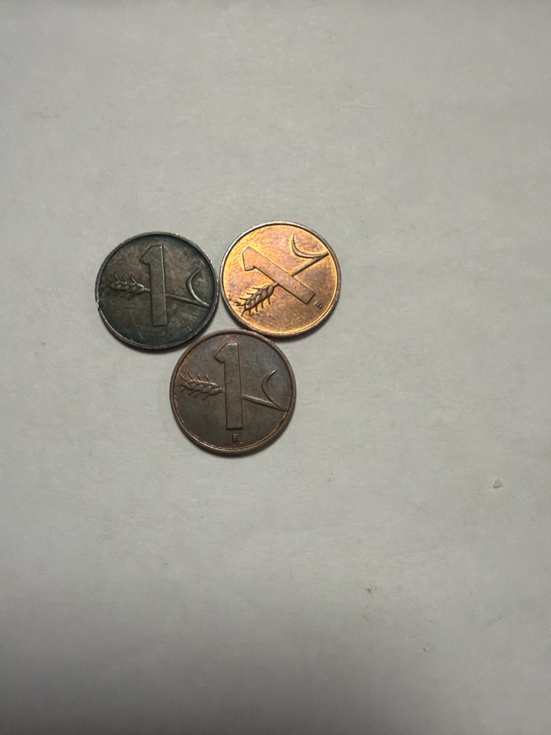 3 Swiss 1 Rappen Coins - photo 2