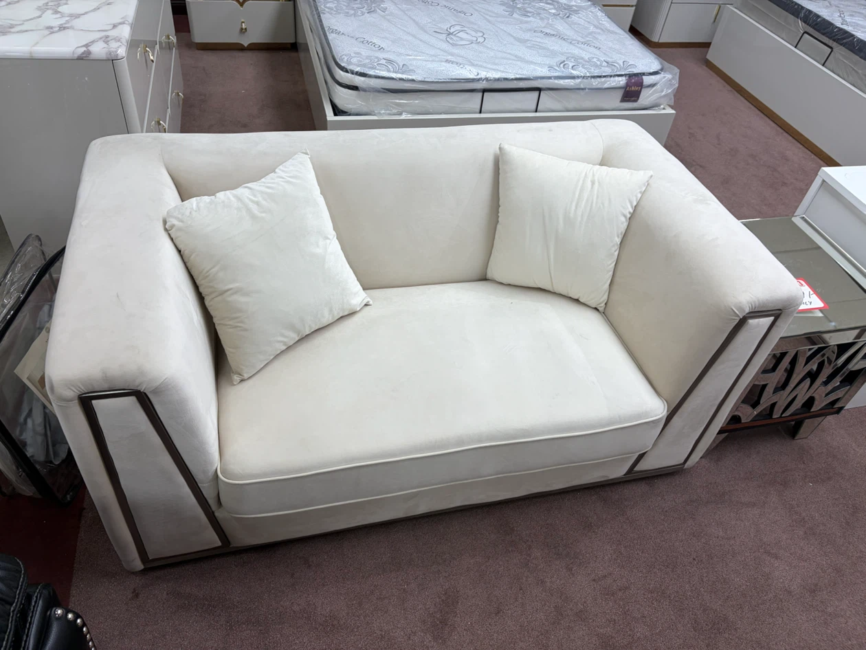 Cream Velvet Sofa set - photo 2