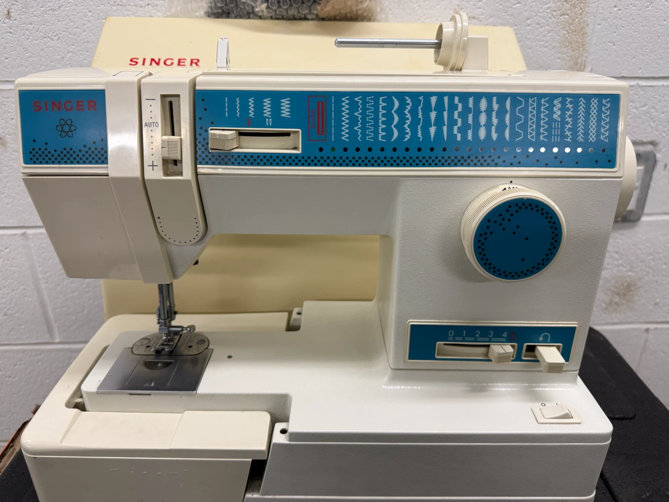 Singer Model 4663 electronic sewing machine.