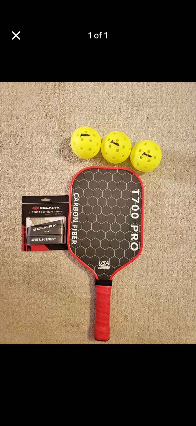 T700 Pro Pickleball Paddle with Franklin Balls and Tape