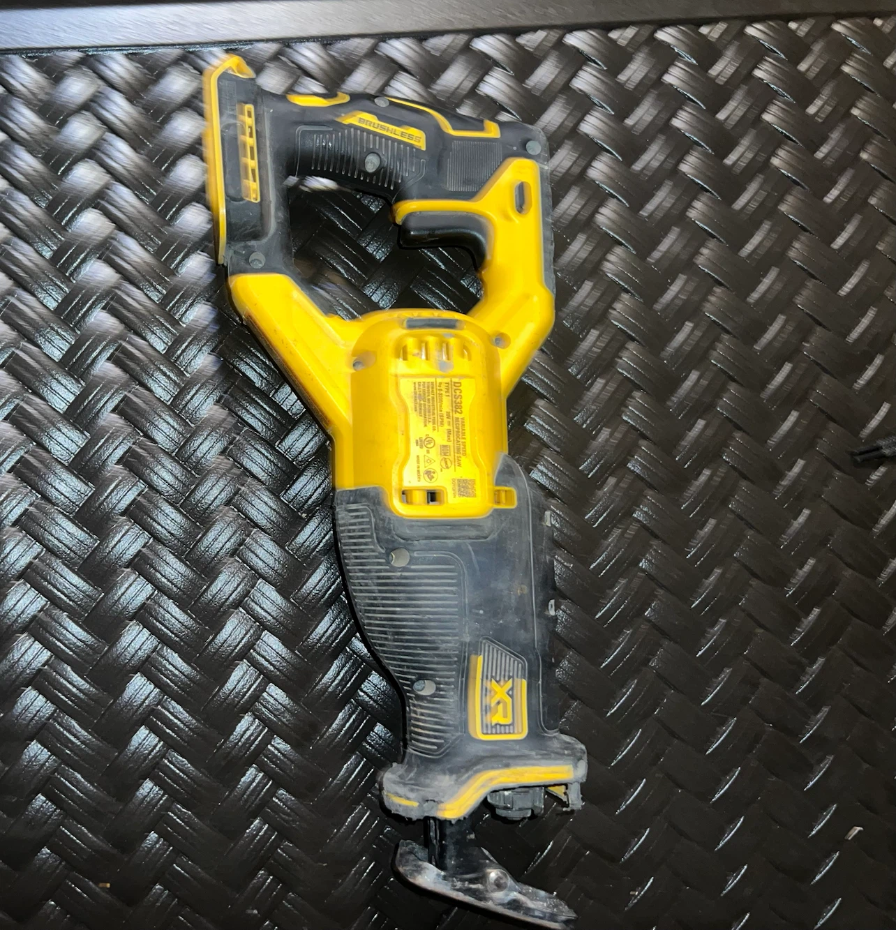 DEWALT 20V MAX XR Reciprocating Saw DCS367 - photo 2
