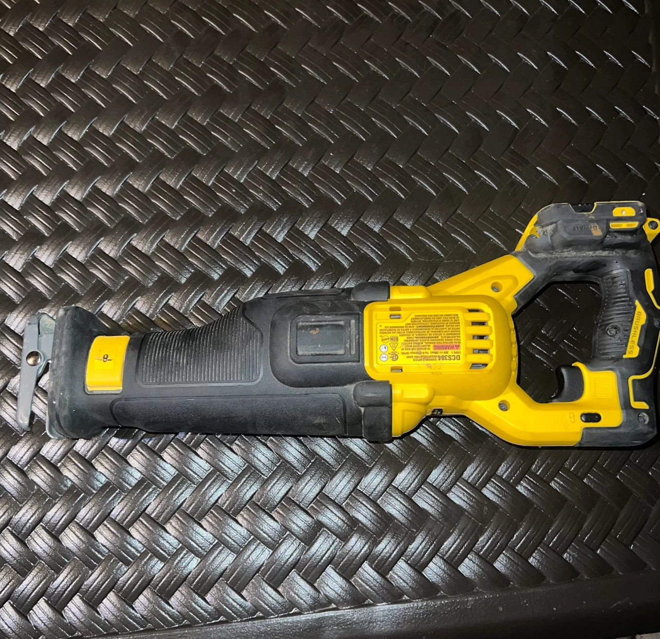 DeWalt 20V XR Reciprocating Saw - photo 2