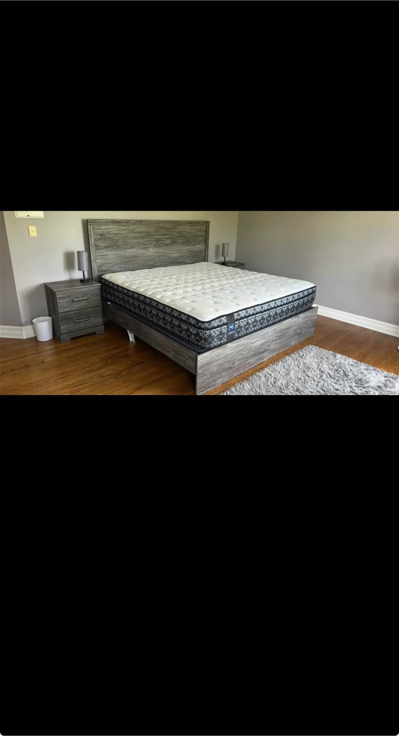 Super king bed with sealy mattress