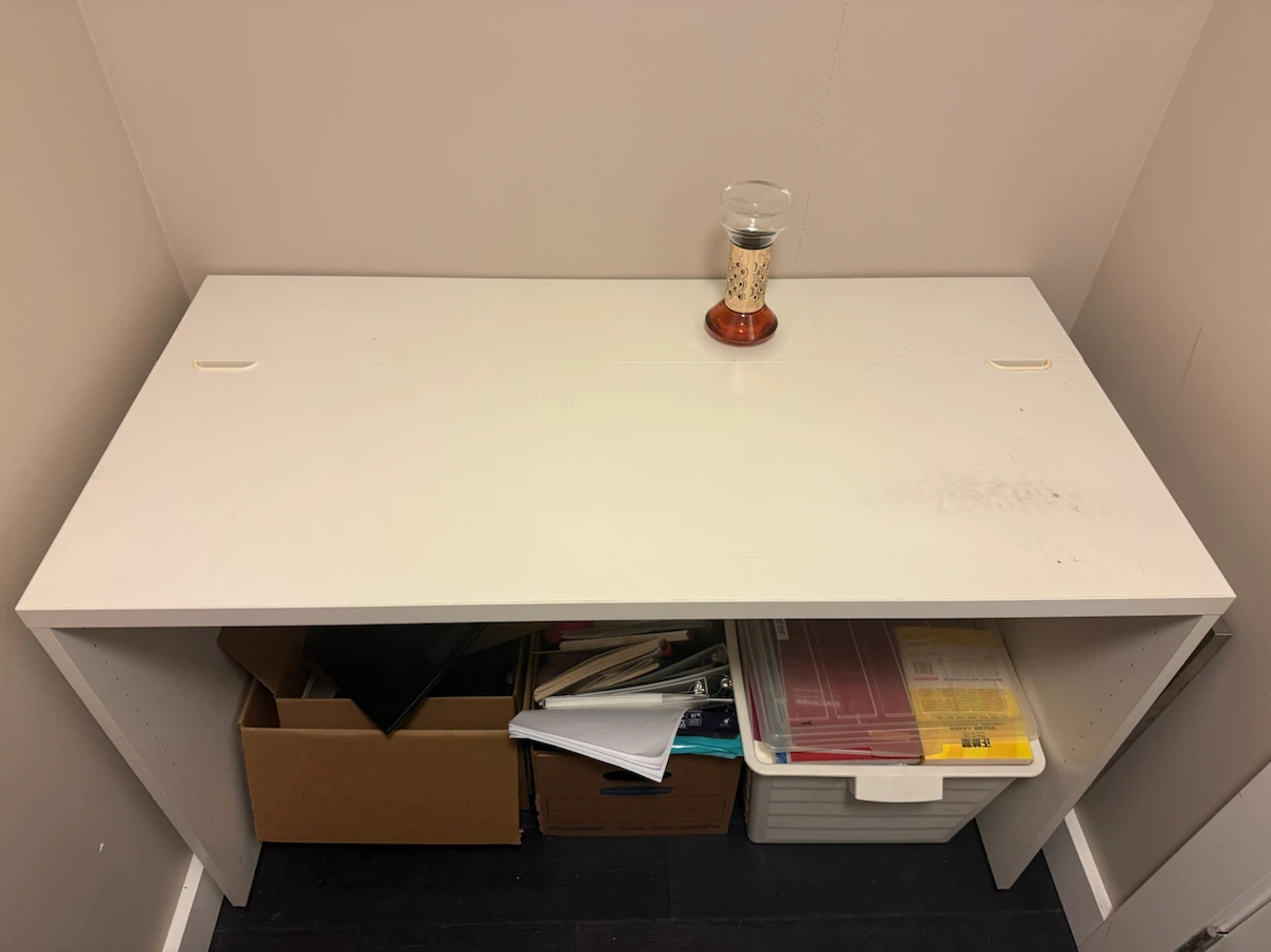 White Desk - photo 2