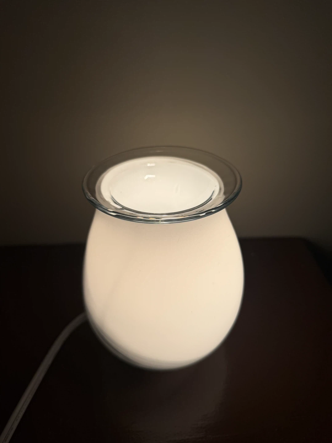 Wax melt warmer and wax melts