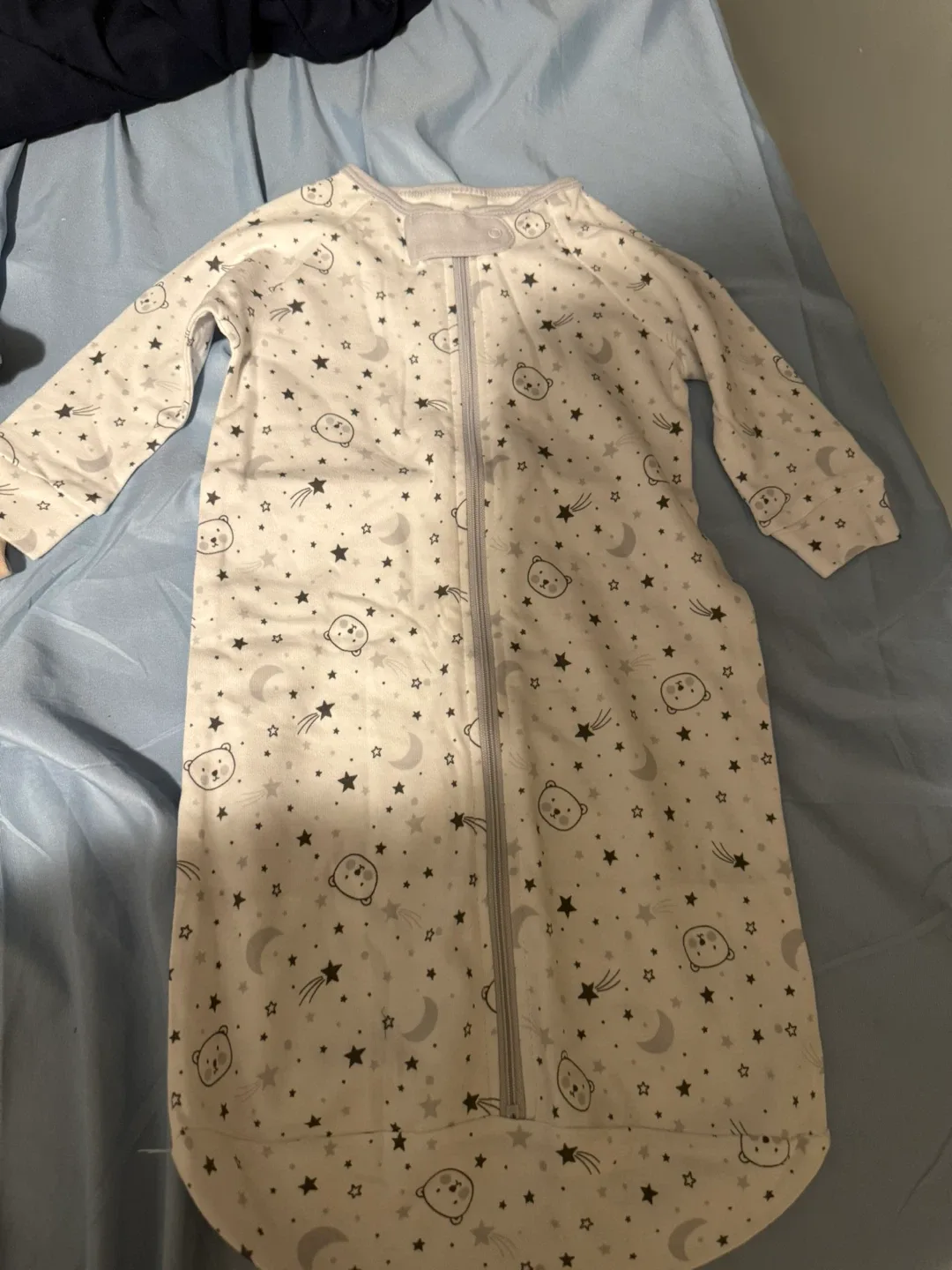 Baby boy clothes from 0-6 months and diapers - photo 2