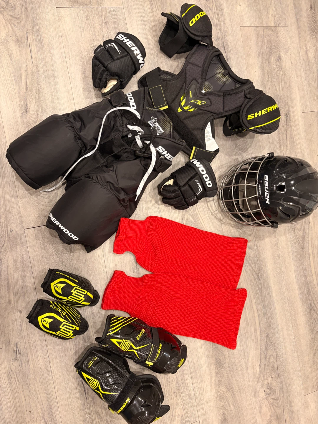 Children’s Sherwood Rekker Hockey Pants YTH Small