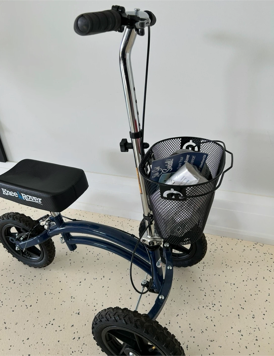 Knee Rover Steerable Knee Scooter - photo 2