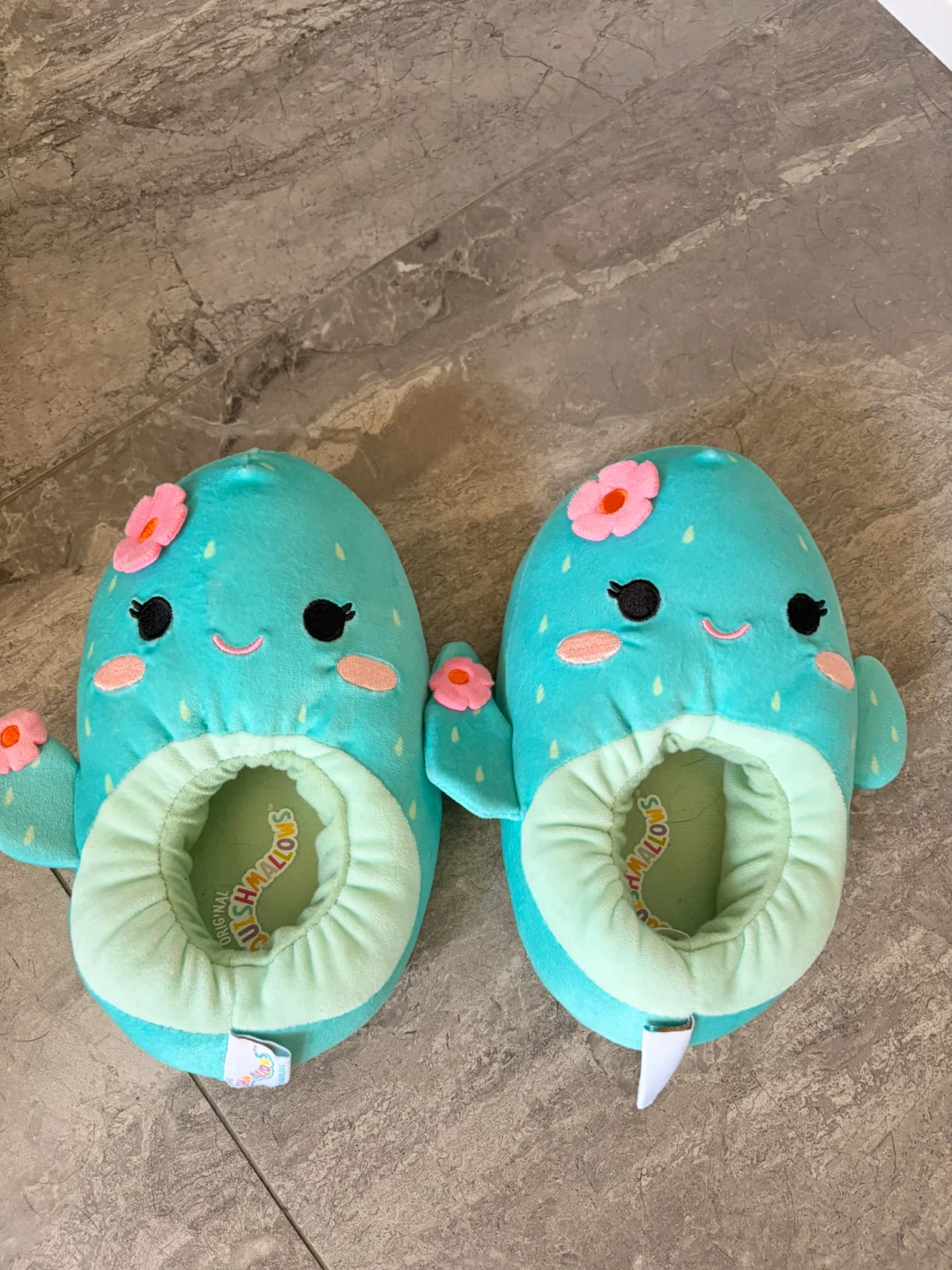 Squishmallows Cactus Slippers Size 2-3