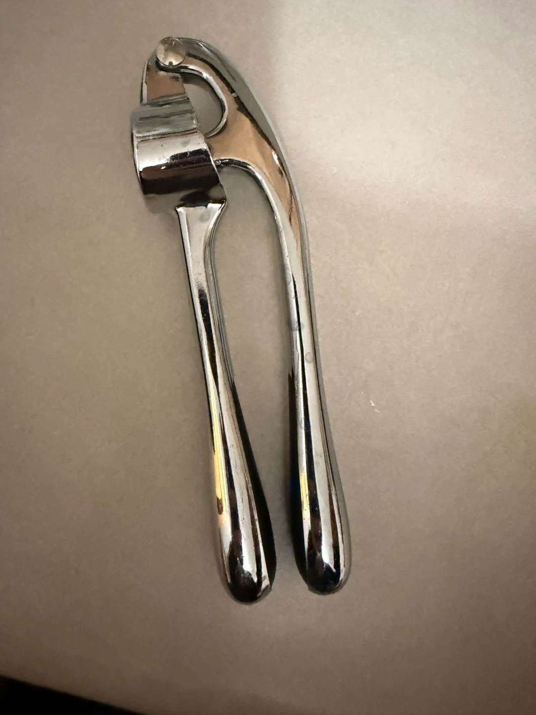 Can opener & garlic press - photo 3