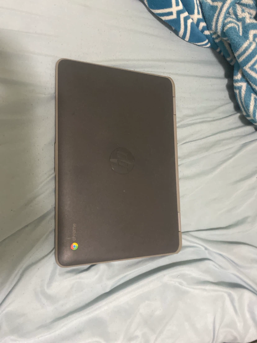 HP Chromebook Laptop 60 GB Hard Drive with Charger