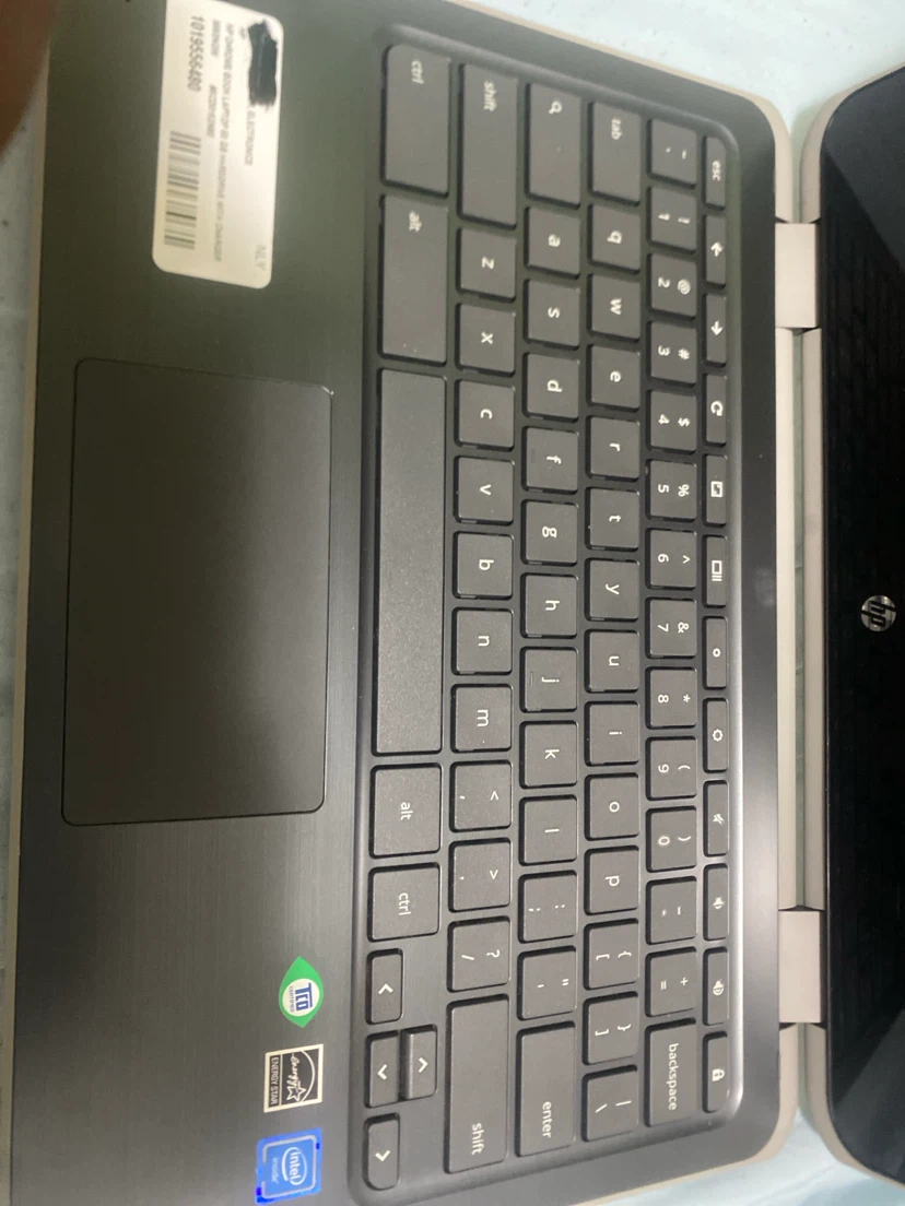 HP Chromebook Laptop 60 GB Hard Drive with Charger - photo 5